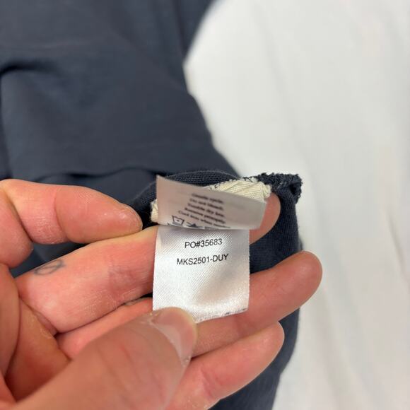 Faherty Sunwashed Regenerative Tee Shirt Men's Medium Organic Cotton Minimalist - Picture 9 of 11